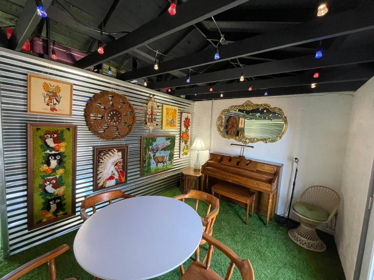 The Aztec Motel & Creative Space Seligman Eksteriør billede