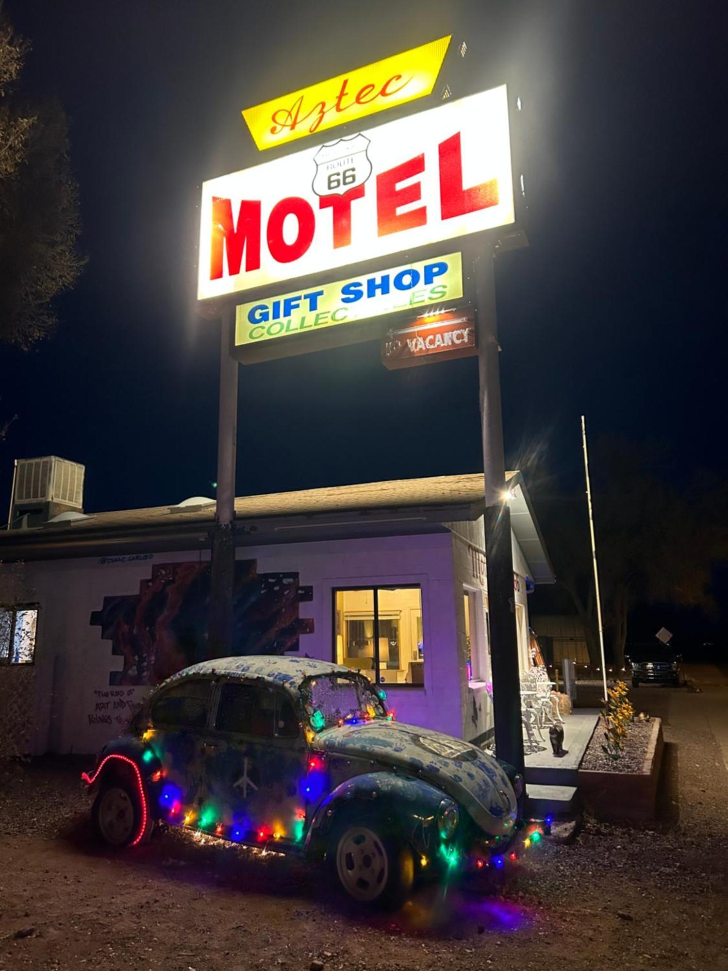 The Aztec Motel & Creative Space Seligman Eksteriør billede